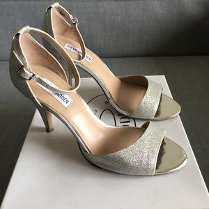 Steve Madden Silver Heels